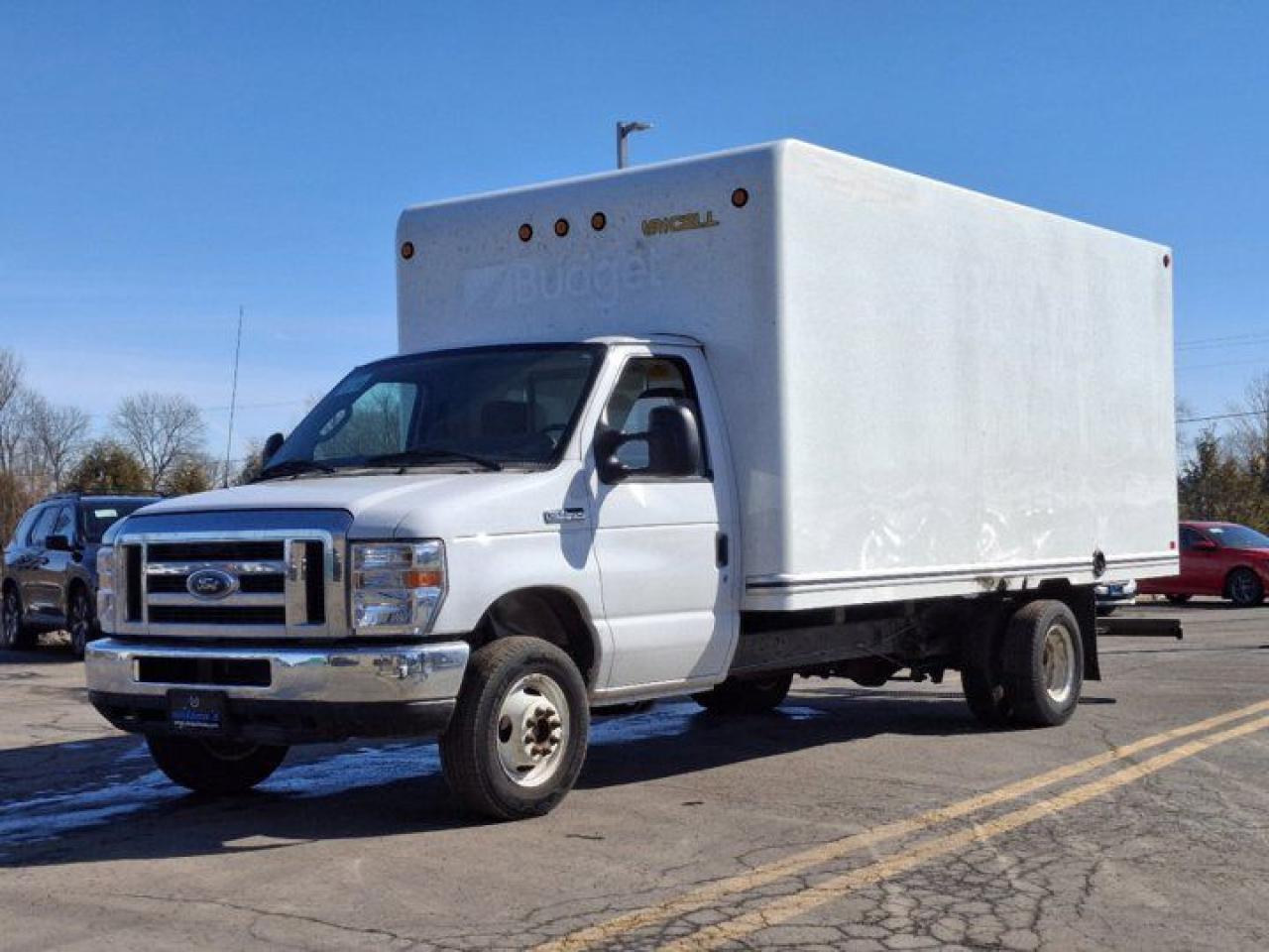 Used 2019 Ford E-Series Cutaway Cube VAN! Armrests!! FM & AM RADIO!! Sunvisor! for sale in Guelph, ON