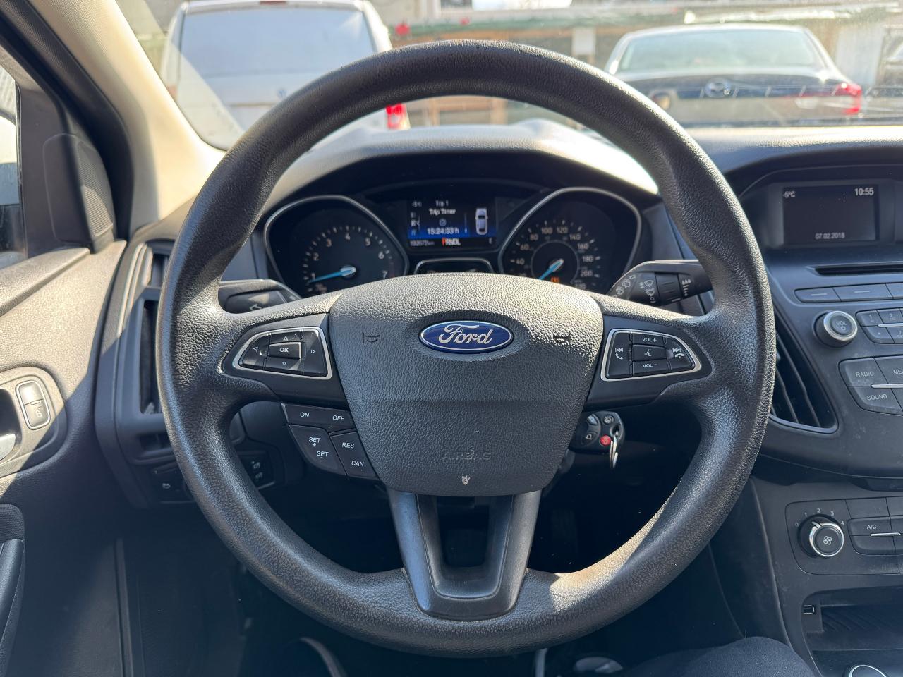 2015 Ford Focus 5DR HB SE - NO ACCIDENTS - Photo #13