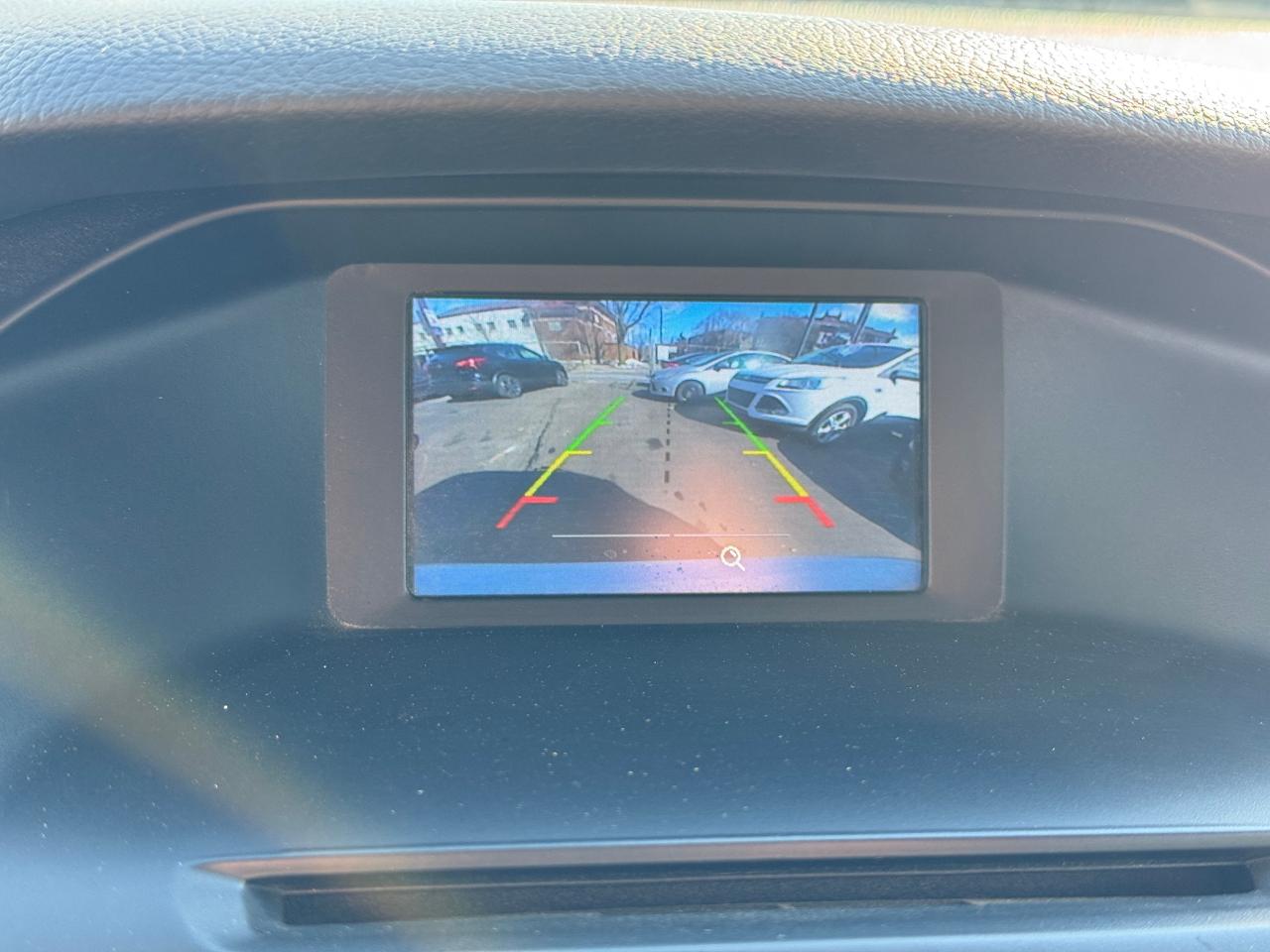 2015 Ford Focus 5DR HB SE - NO ACCIDENTS - Photo #12