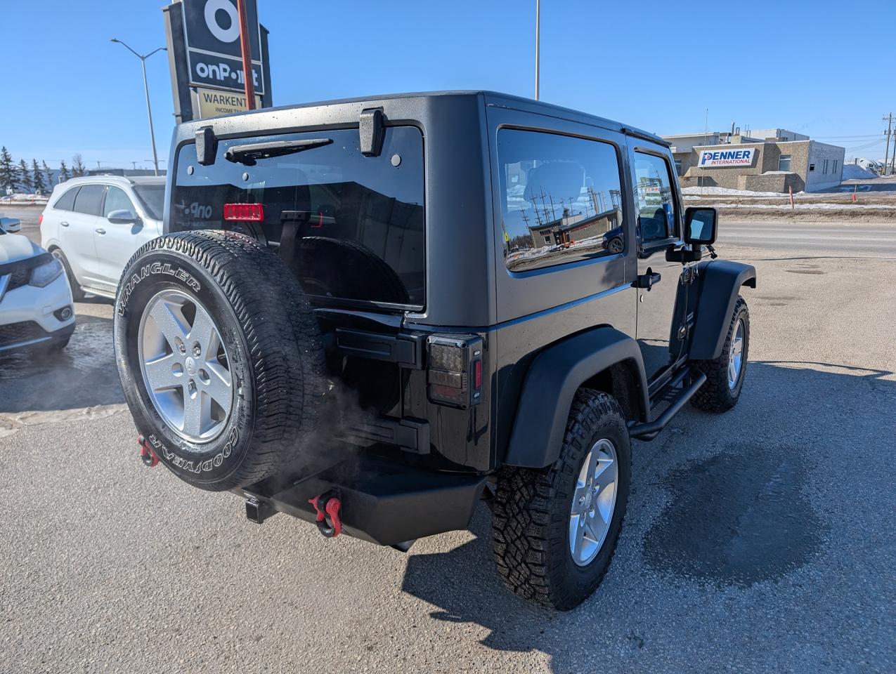 2013 Jeep Wrangler  - Photo #4