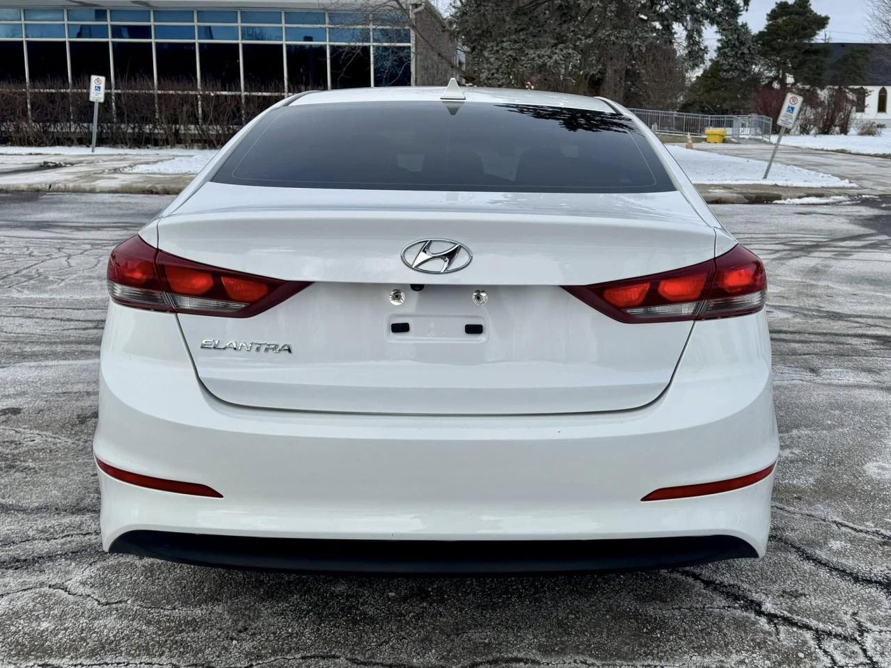 2018 Hyundai Elantra SE- Certified - Photo #2