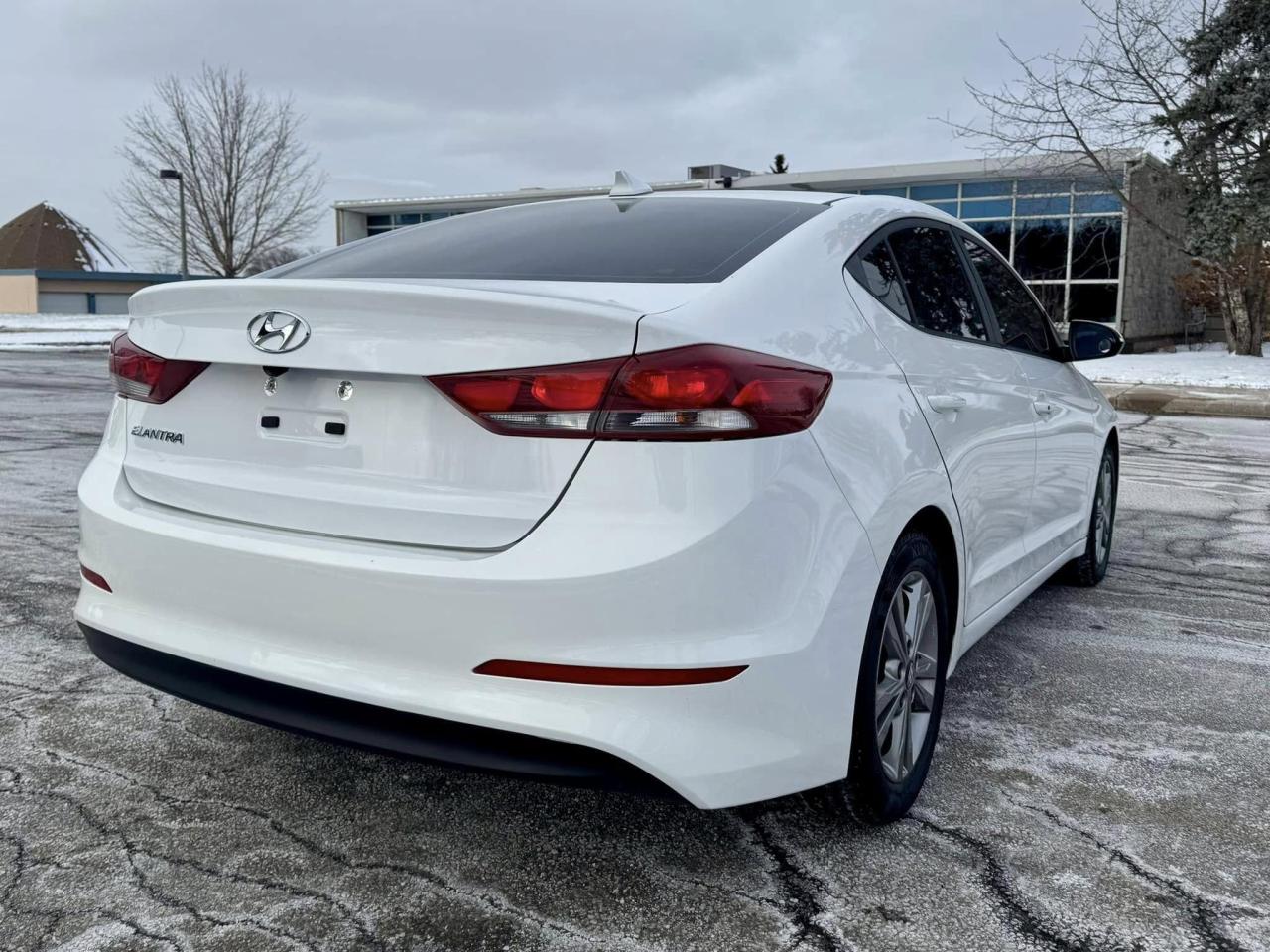 2018 Hyundai Elantra SE- Certified - Photo #3