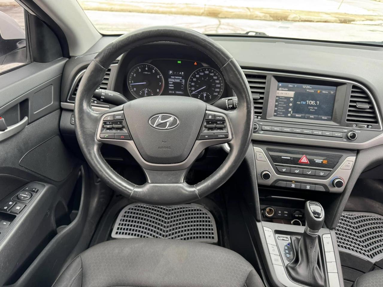 2018 Hyundai Elantra SE- Certified - Photo #8
