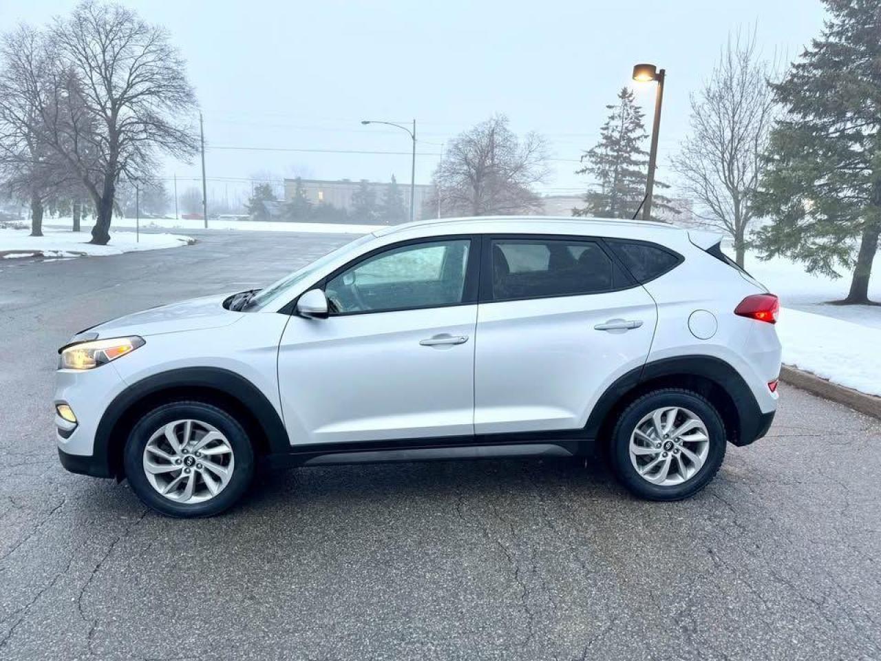 2016 Hyundai Tucson 2.0L Premium- Certified Photo3