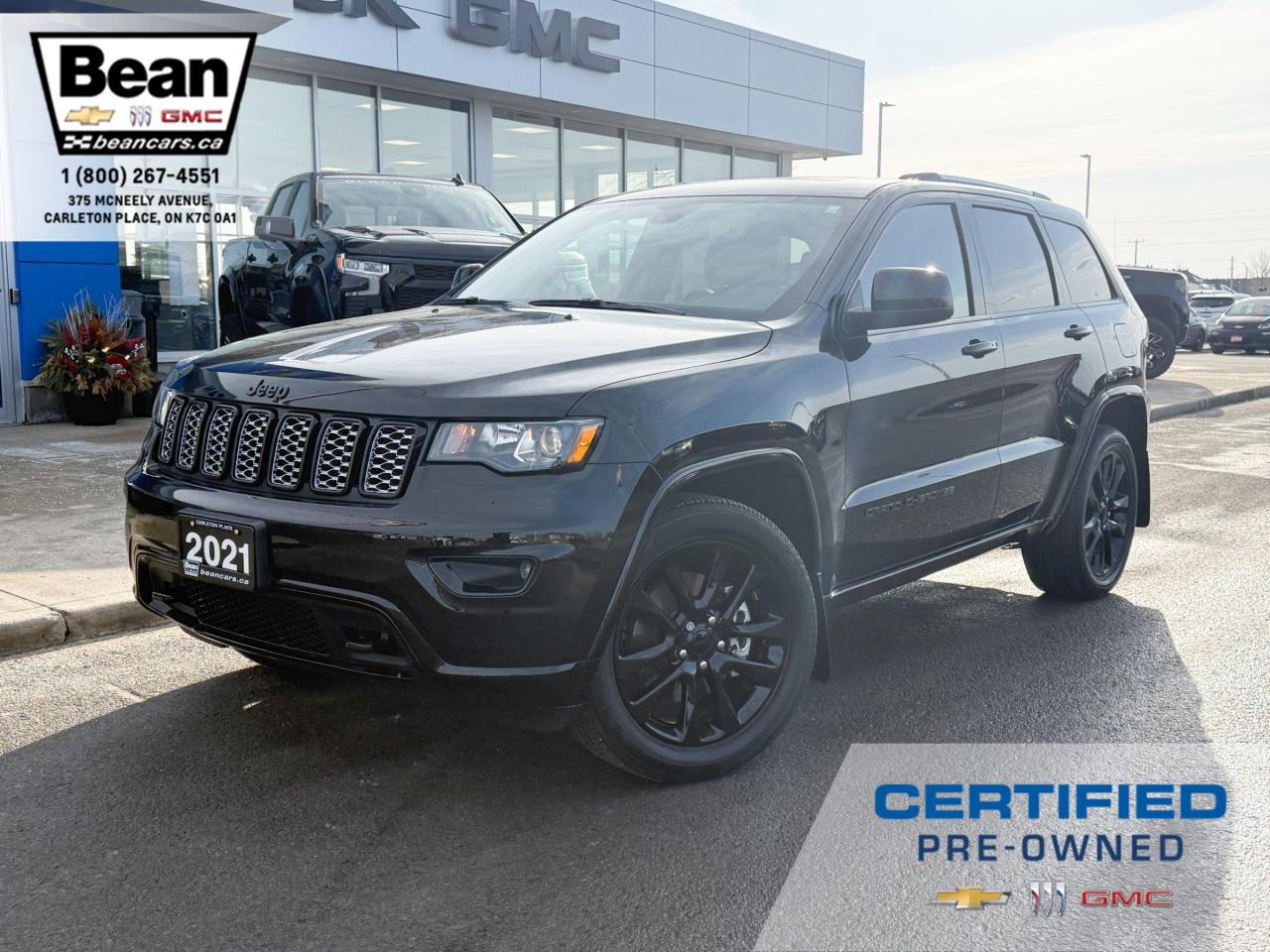 Used 2021 Jeep Grand Cherokee Laredo 3.2L V6, ONE OWNER! SUPER LOW KILOMTRES! HEATED FRONT SEATS, HEATED STEERING WHEEL, REMOTE VEHICLE START, NAVIGATION, TRAILERING PACKAGE, 20