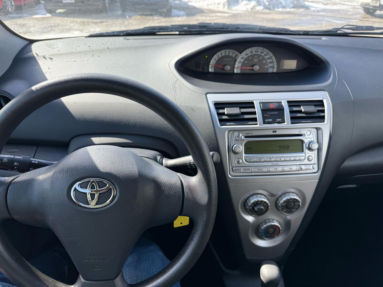 2008 Toyota Yaris AUTO, ONLY 64KMS, RELIABLE, GREAT ON FUEL, CERT - Photo #10