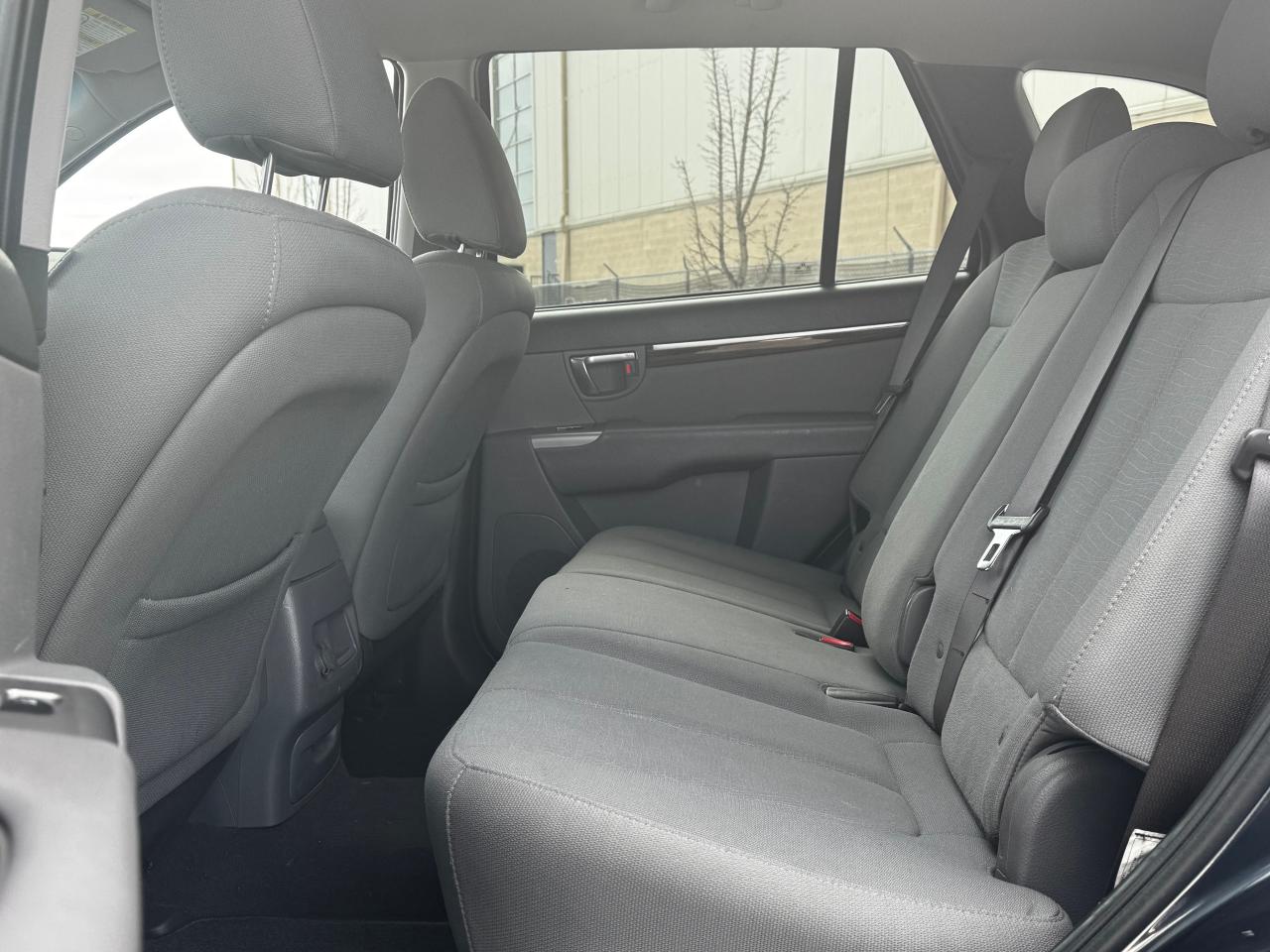 2011 Hyundai Santa Fe GL AWD **WELL SERVICED**LOW KM'S** - Photo #26