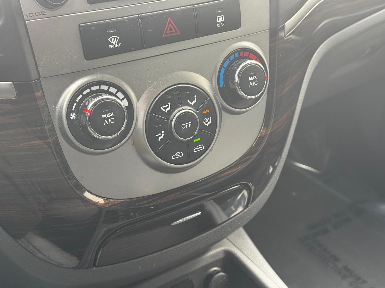 2011 Hyundai Santa Fe GL AWD **WELL SERVICED**LOW KM'S** - Photo #20