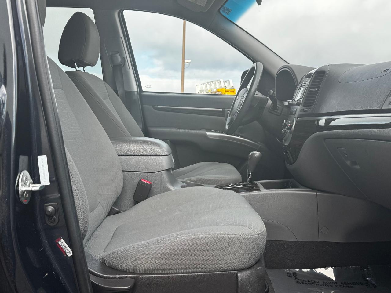 2011 Hyundai Santa Fe GL AWD **WELL SERVICED**LOW KM'S** - Photo #28