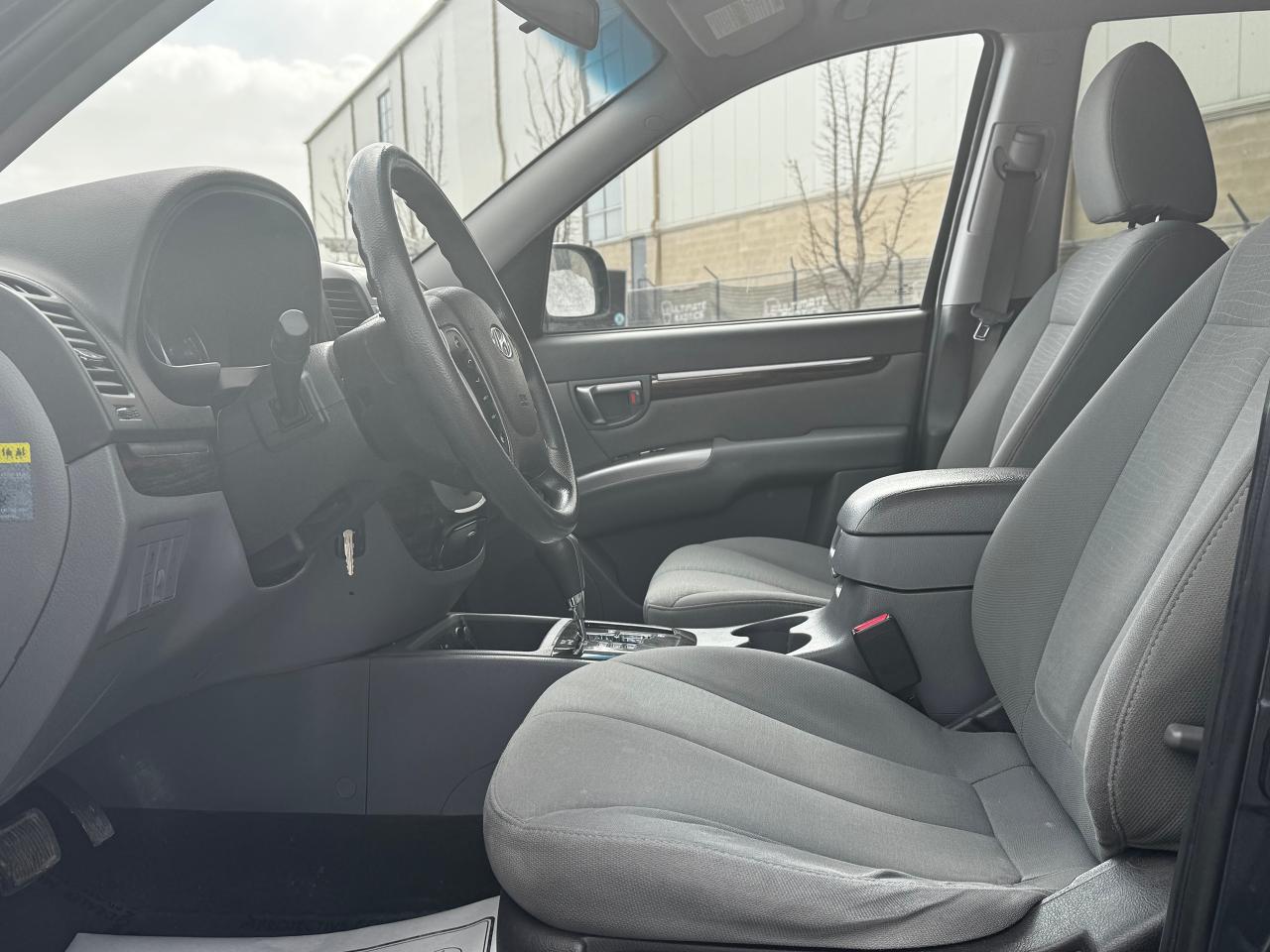 2011 Hyundai Santa Fe GL AWD **WELL SERVICED**LOW KM'S** - Photo #24