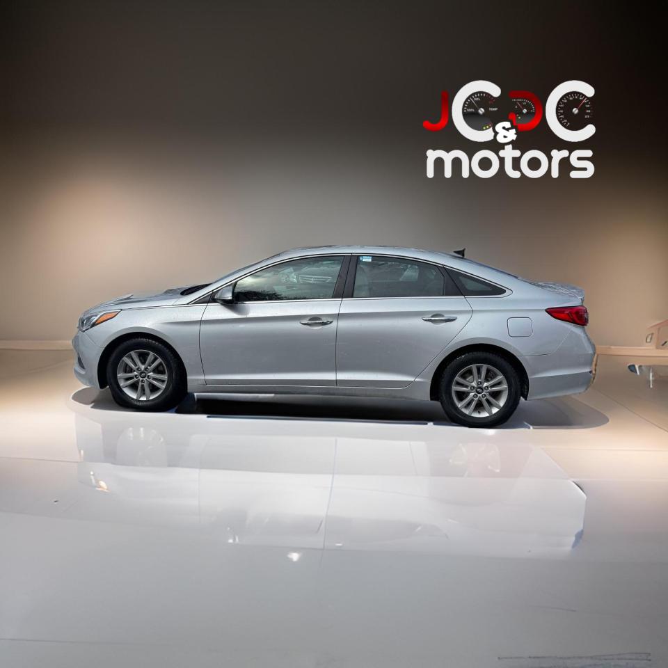 2015 Hyundai Sonata 4dr Sdn 2.4L Auto GLS - Photo #4