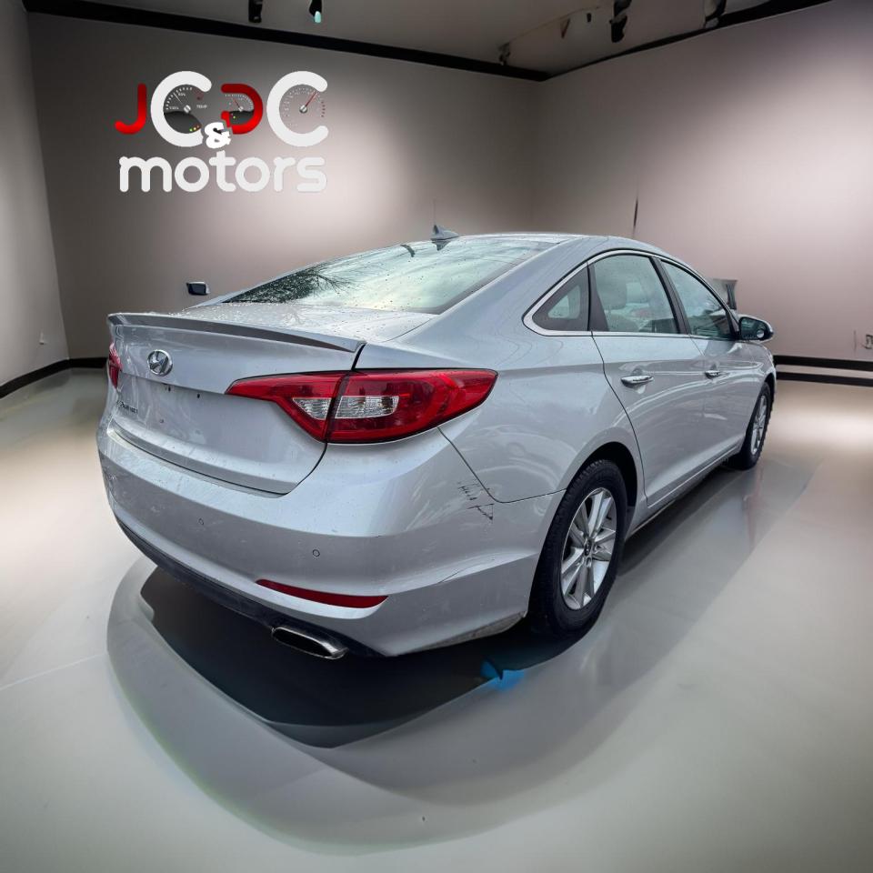 2015 Hyundai Sonata 4dr Sdn 2.4L Auto GLS - Photo #5