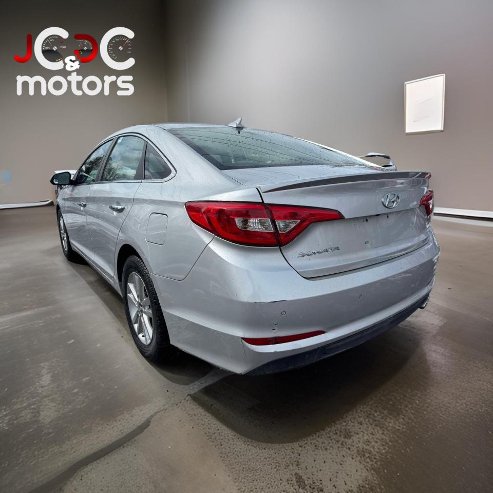 2015 Hyundai Sonata 4dr Sdn 2.4L Auto GLS - Photo #7