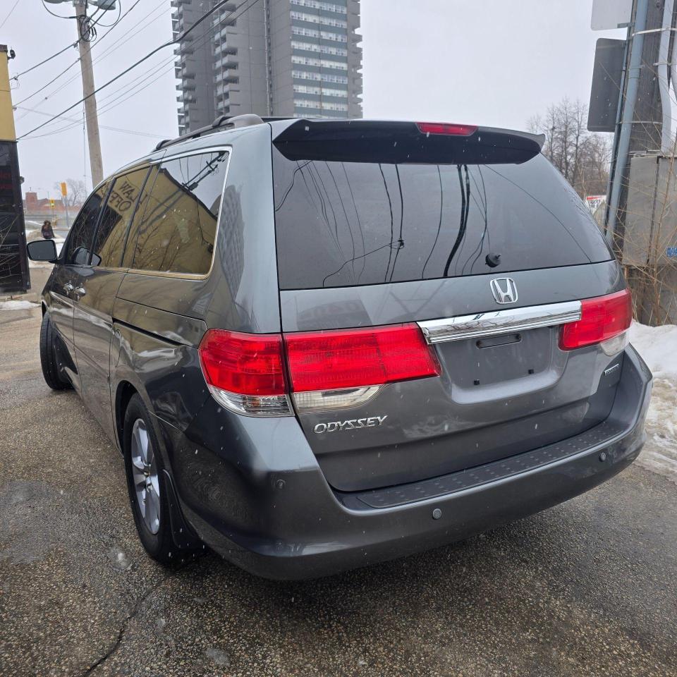 2010 Honda Odyssey 4DR WGN TOURING W/RES & NAVI - Photo #5