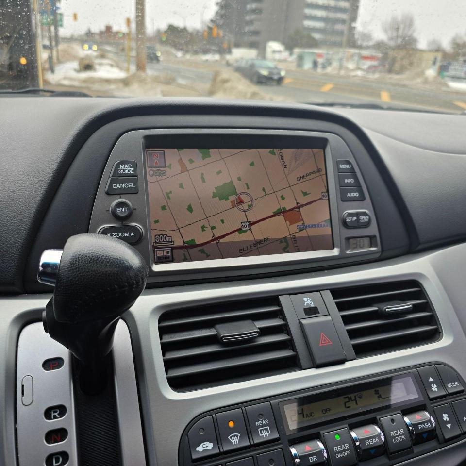 2010 Honda Odyssey 4DR WGN TOURING W/RES & NAVI - Photo #8
