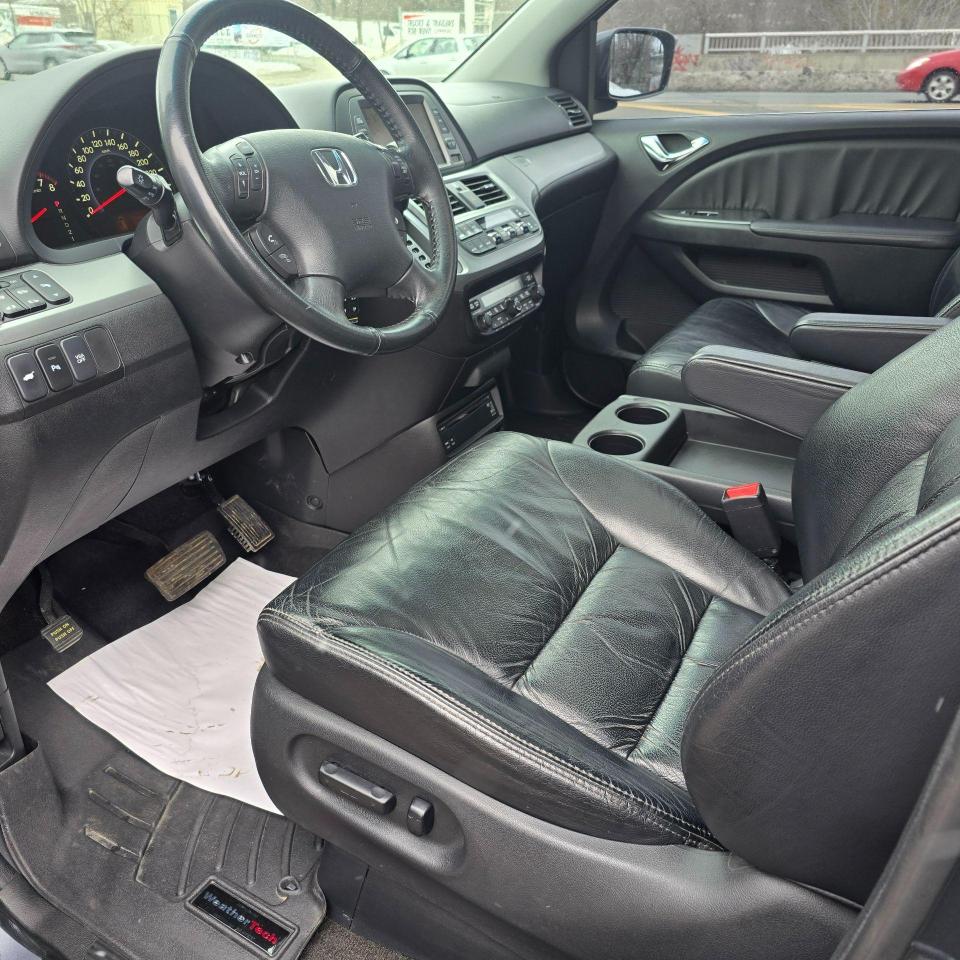 2010 Honda Odyssey 4DR WGN TOURING W/RES & NAVI - Photo #16
