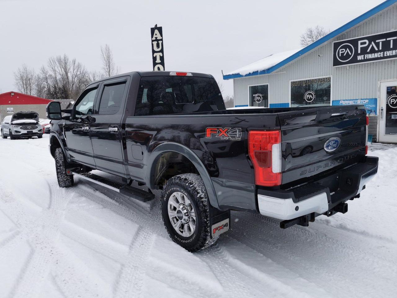 2018 Ford F-250 SD Lariat   4X4 - Photo #3
