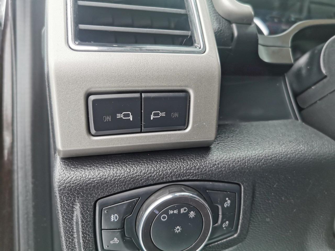 2018 Ford F-250 SD Lariat   4X4 - Photo #23