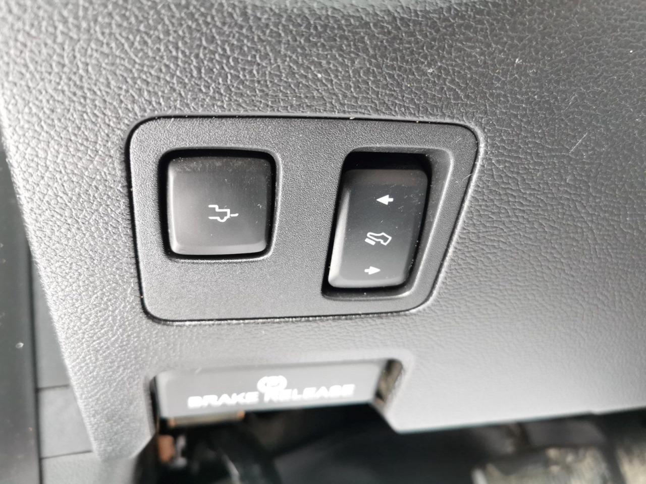 2018 Ford F-250 SD Lariat   4X4 - Photo #25