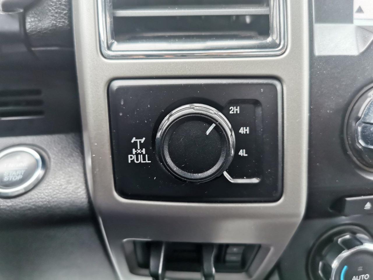 2018 Ford F-250 SD Lariat   4X4 - Photo #29