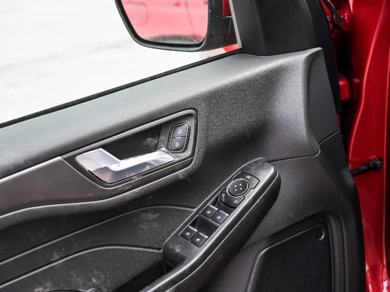 2025 Ford Escape PHEV Photo