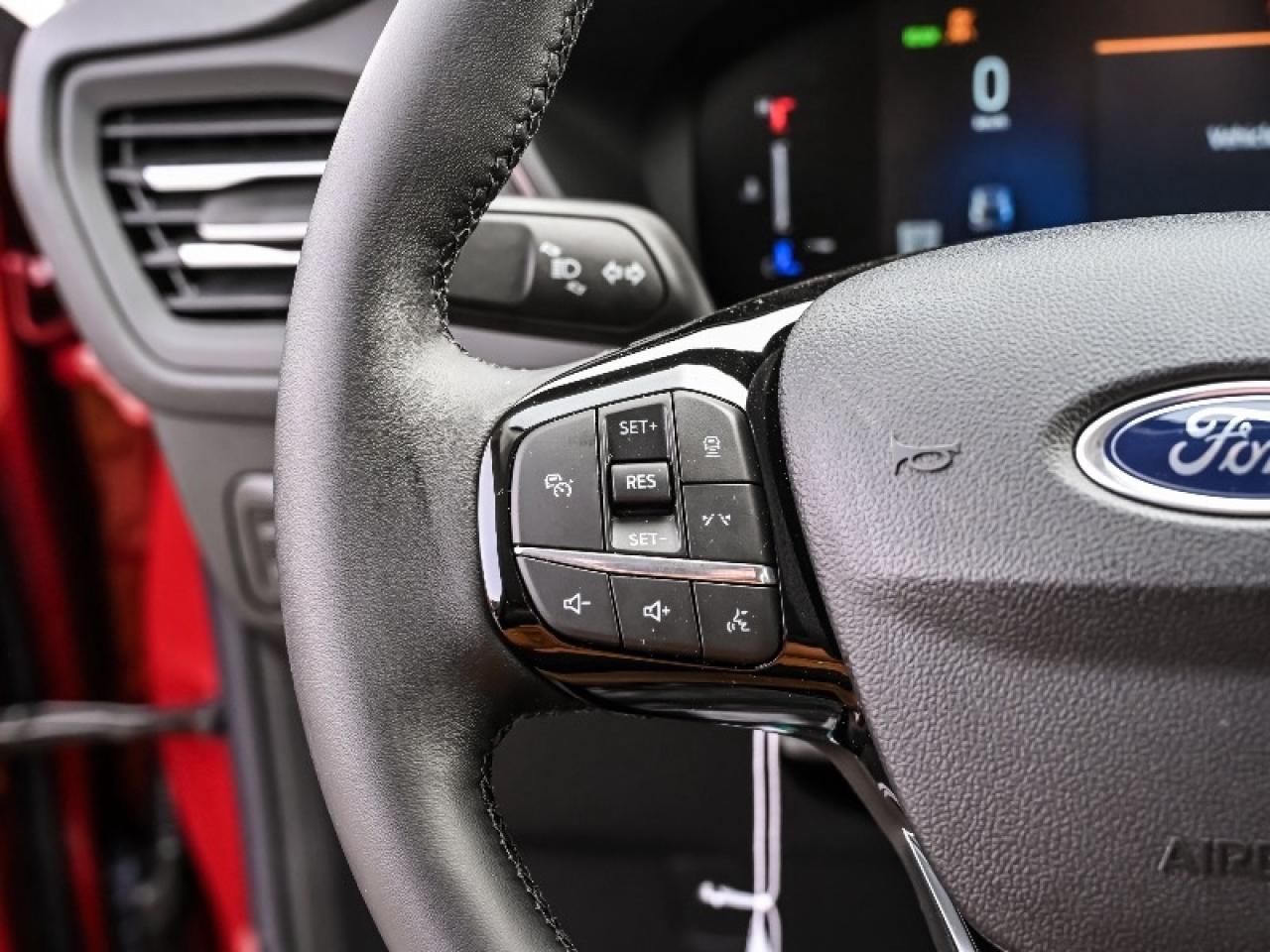 2025 Ford Escape PHEV Photo