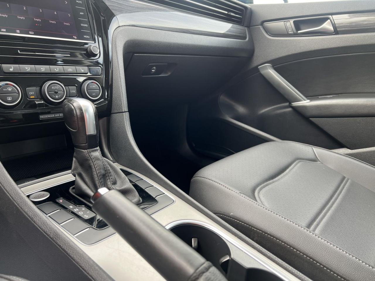 2021 Volkswagen Passat HIGHLINE - Photo #8