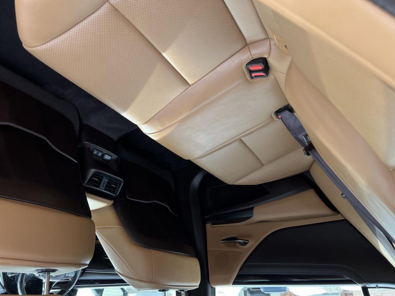 2019 Lexus ES 350 Luxury - Photo #33