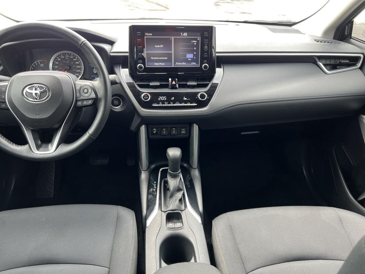 2022 Toyota Corolla Cross LE - Photo #14