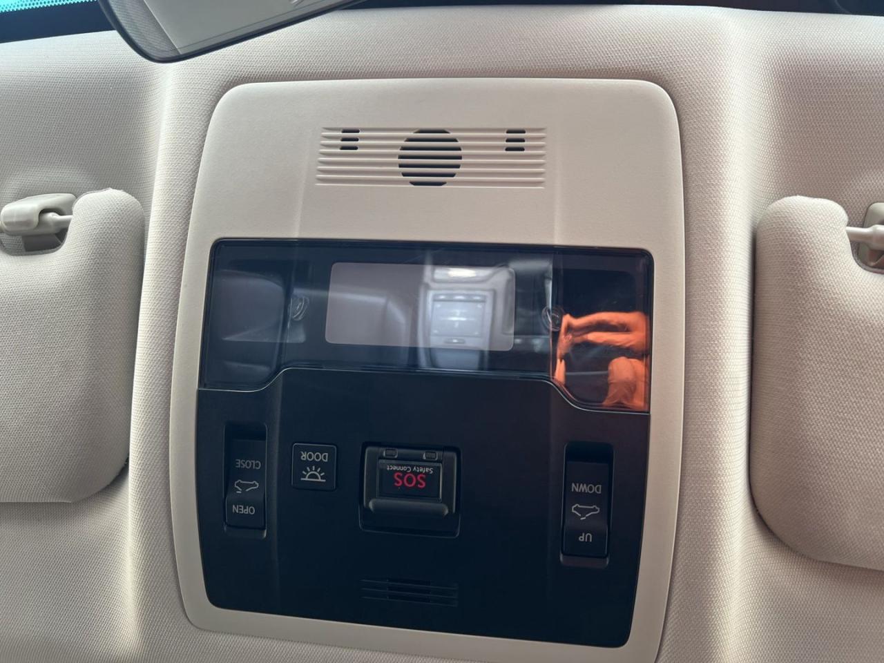 2019 Lexus ES 300 h Sedan - Photo #21