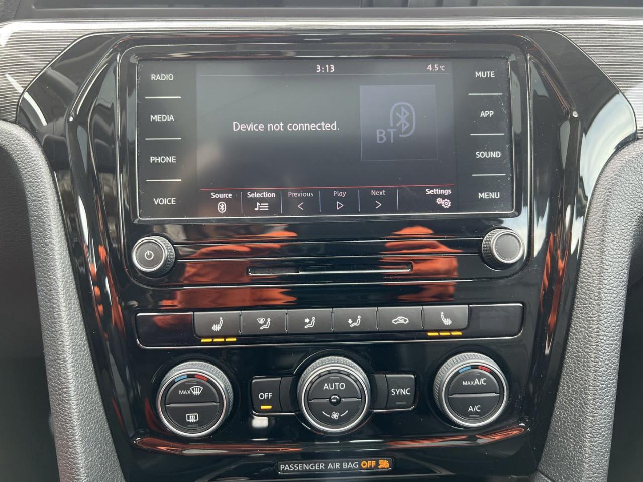 2021 Volkswagen Passat HIGHLINE - Photo #11