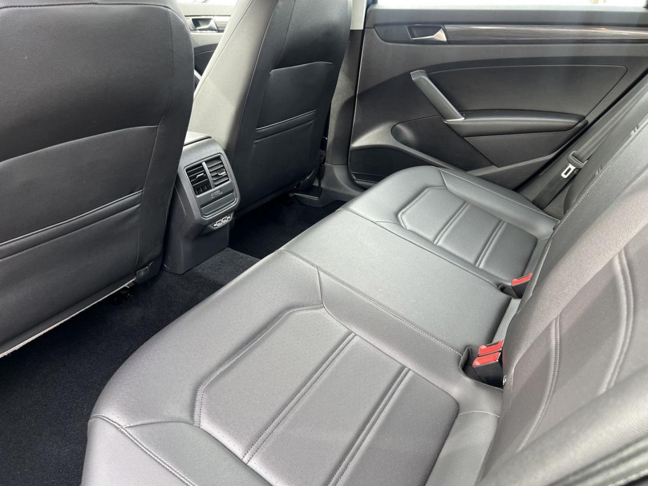 2021 Volkswagen Passat HIGHLINE - Photo #23