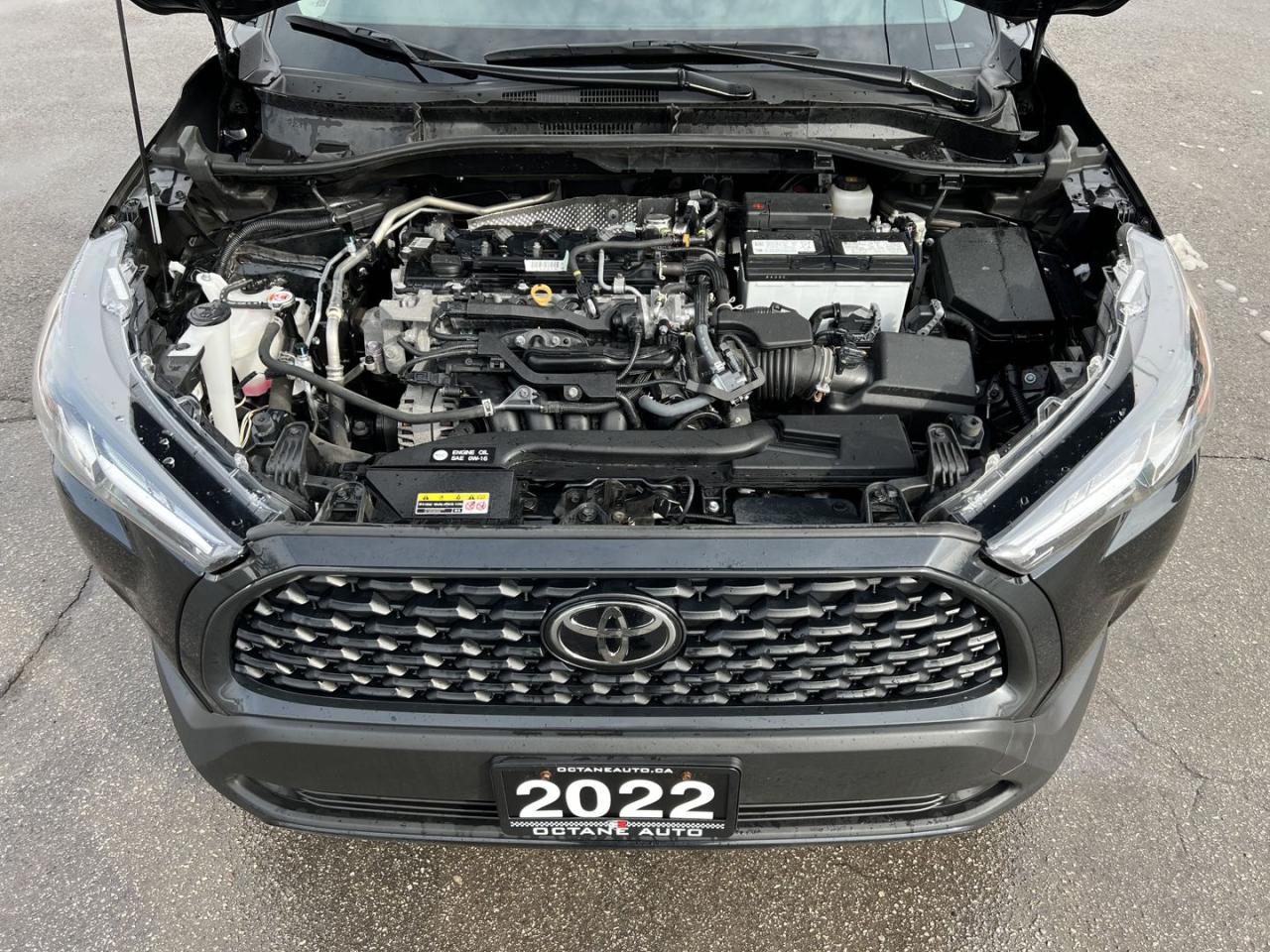 2022 Toyota Corolla Cross LE - Photo #6