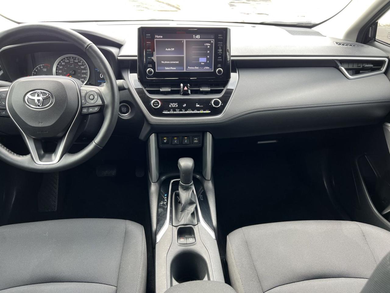 2022 Toyota Corolla Cross LE - Photo #14