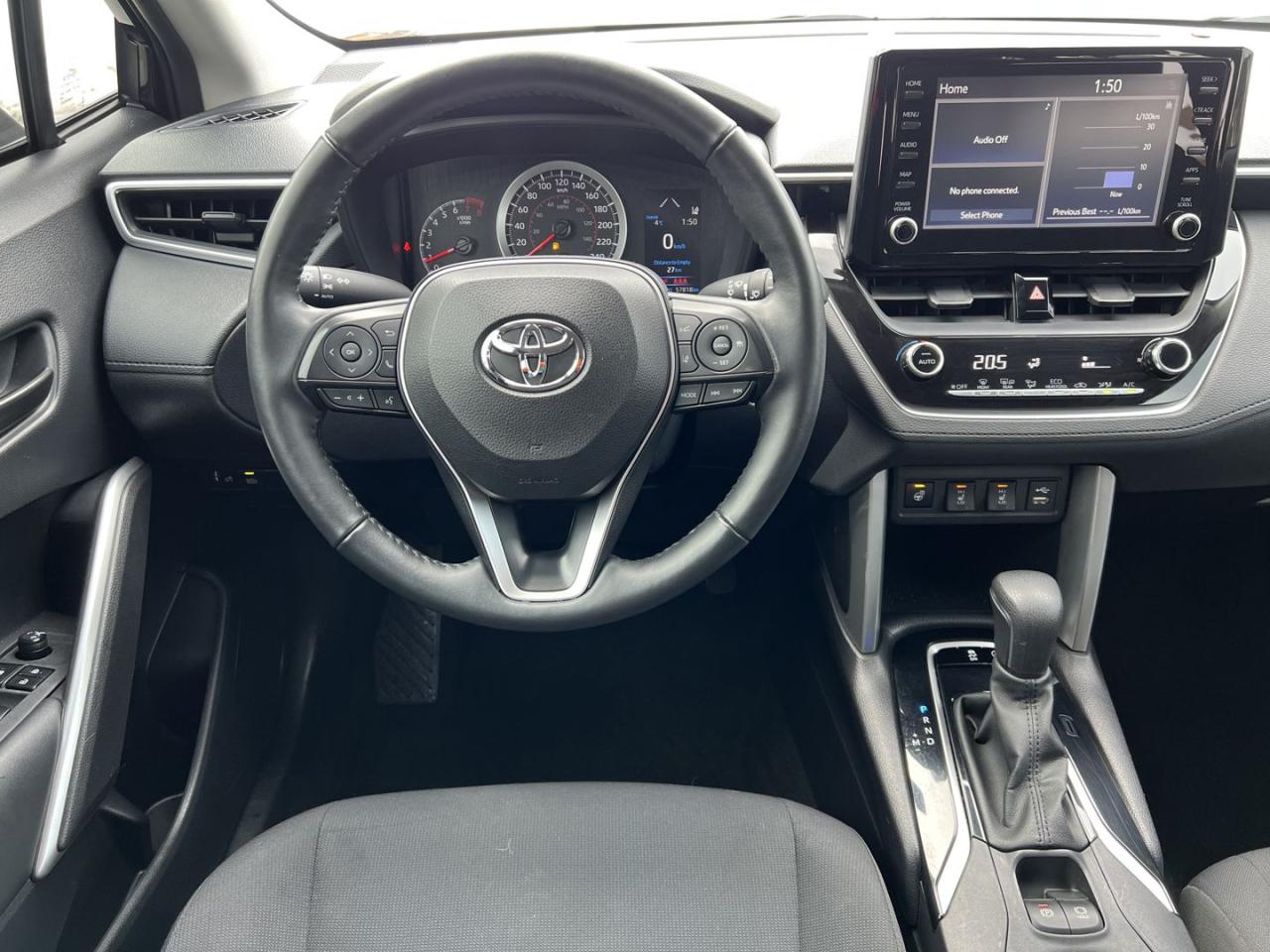 2022 Toyota Corolla Cross LE - Photo #15