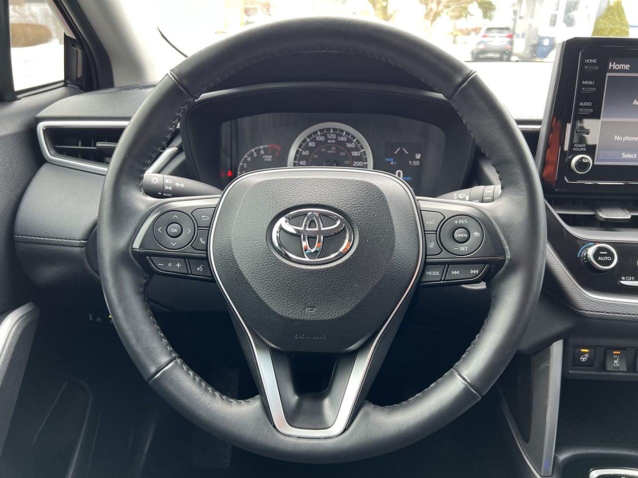 2022 Toyota Corolla Cross LE - Photo #16