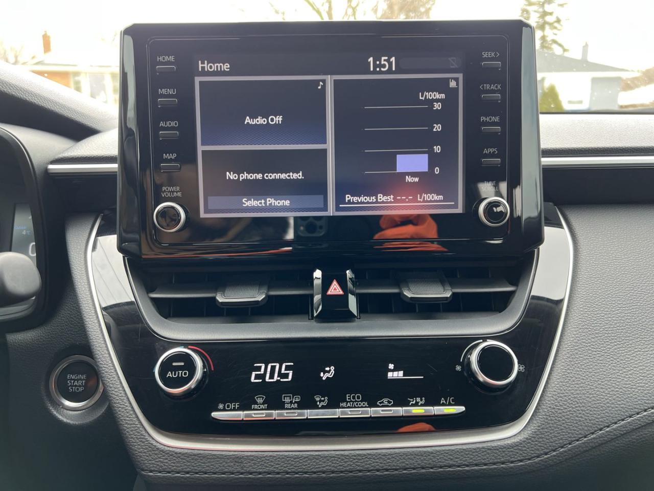 2022 Toyota Corolla Cross LE - Photo #23