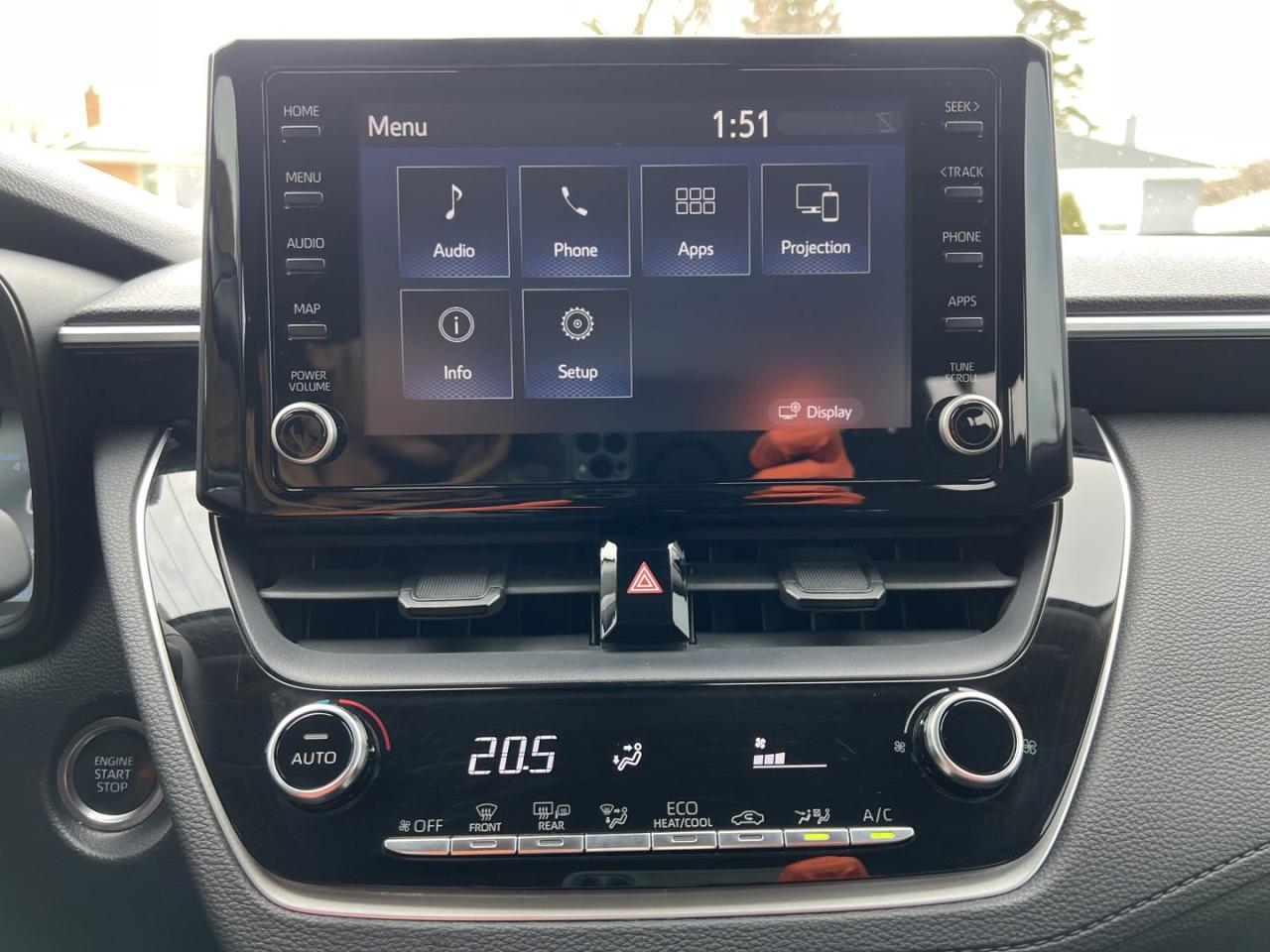 2022 Toyota Corolla Cross LE - Photo #24