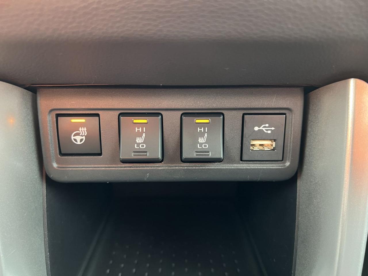 2022 Toyota Corolla Cross LE - Photo #27