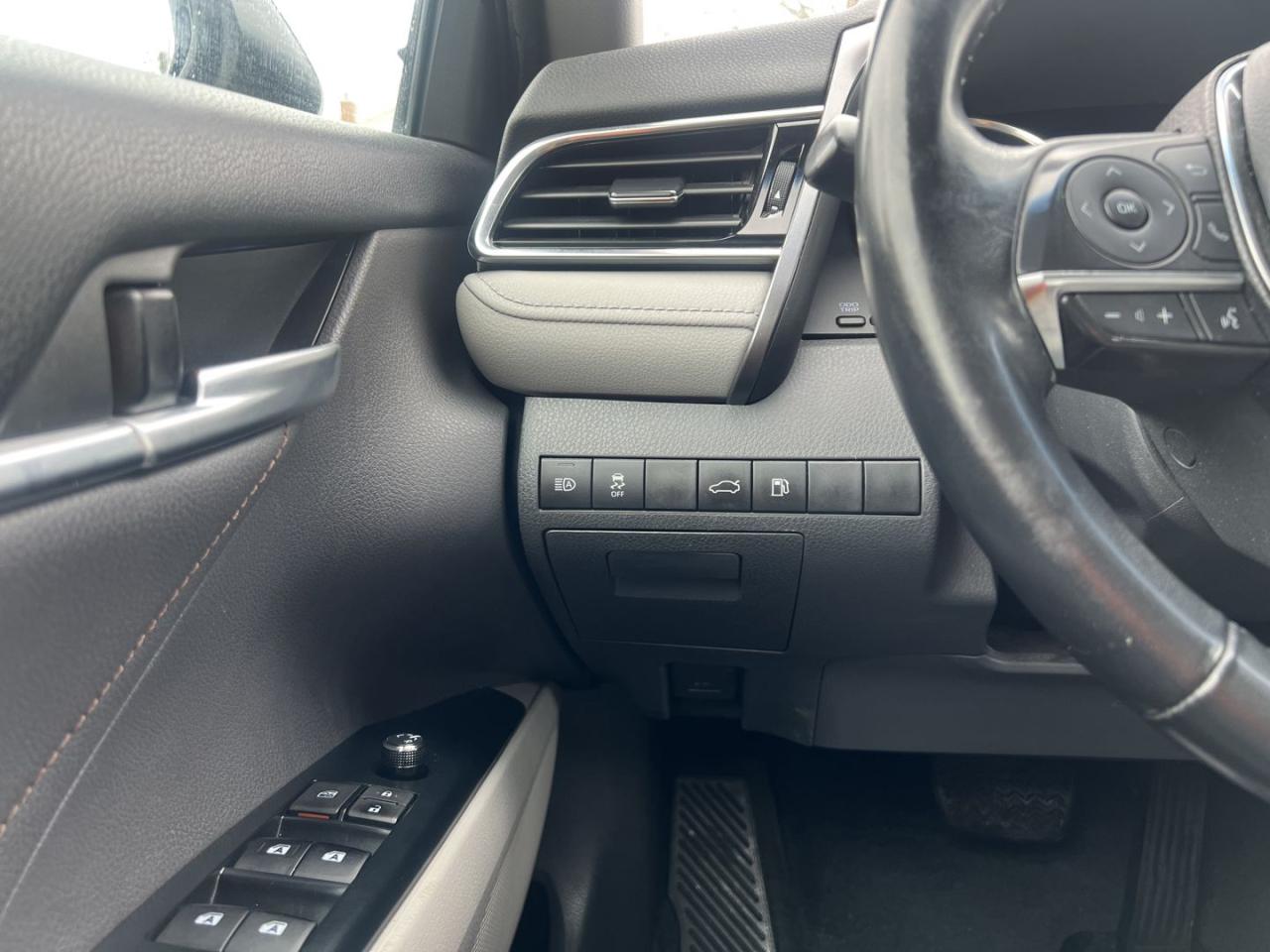 2018 Toyota Camry XLE - Photo #20