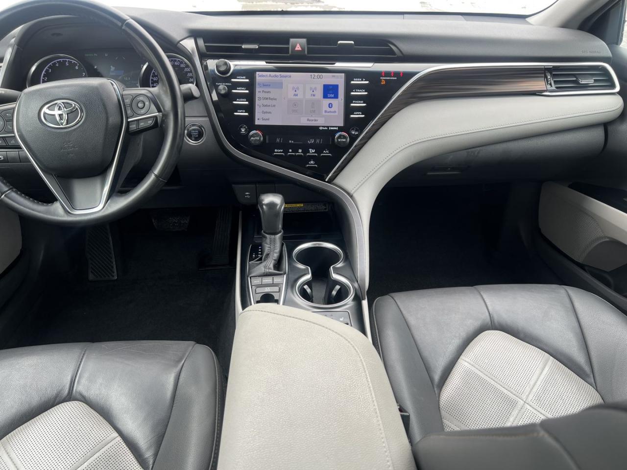2018 Toyota Camry XLE - Photo #25