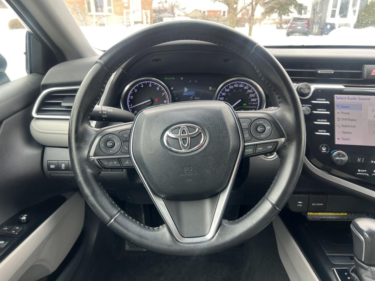 2018 Toyota Camry XLE - Photo #27