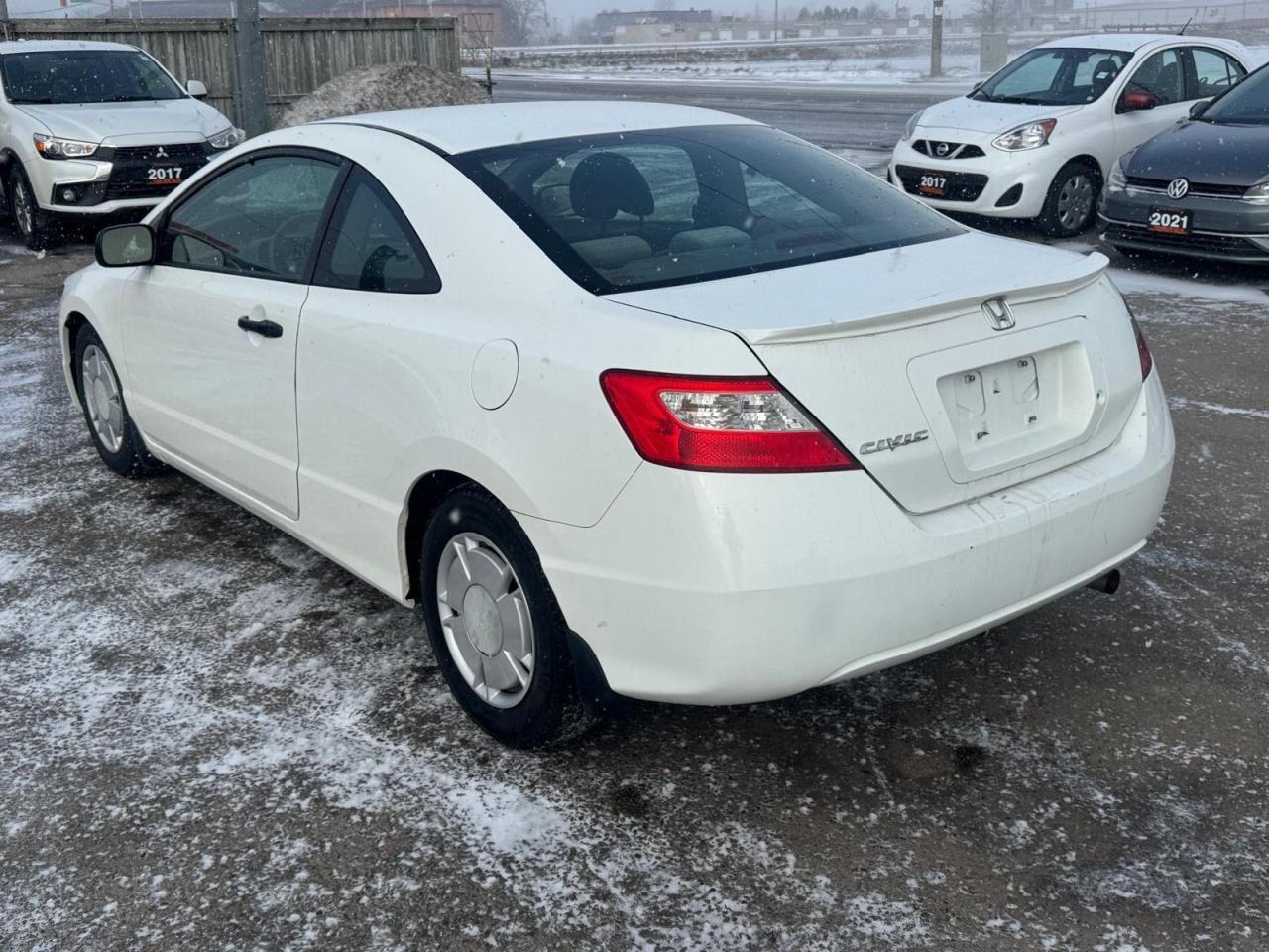 2011 Honda Civic DX-G, COUPE, AUTO, ONLY 105KMS, CERTIFIED - Photo #3