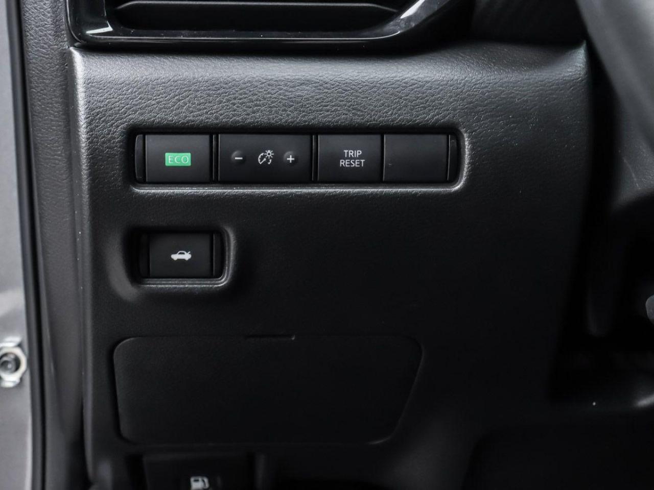 2023 Nissan Sentra SV Apple Car play & Android Auto Remote Starter - Photo #22