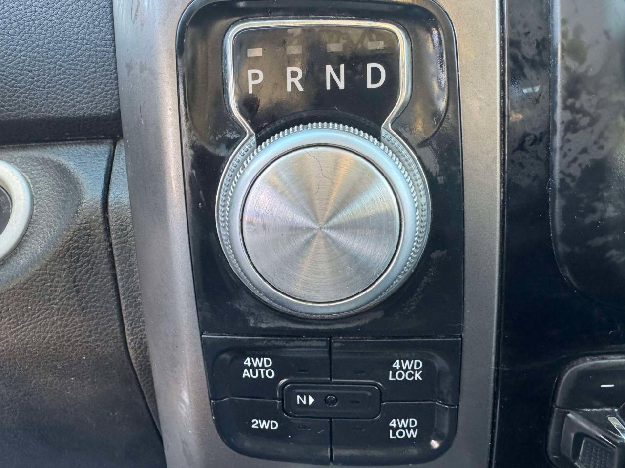 2014 RAM 1500 4WD CREW CAB 149" SPORT - Photo #20