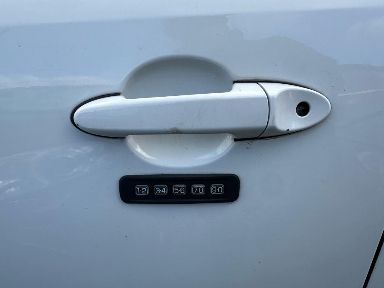 2010 Ford Escape  - Photo #26