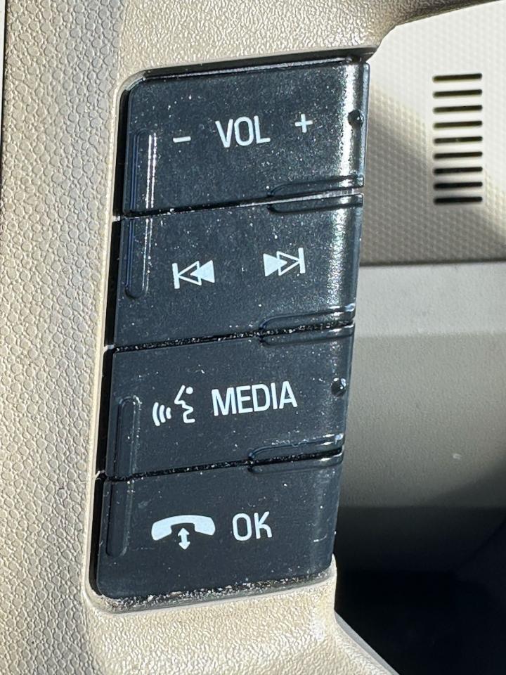 2010 Ford Escape  - Photo #14