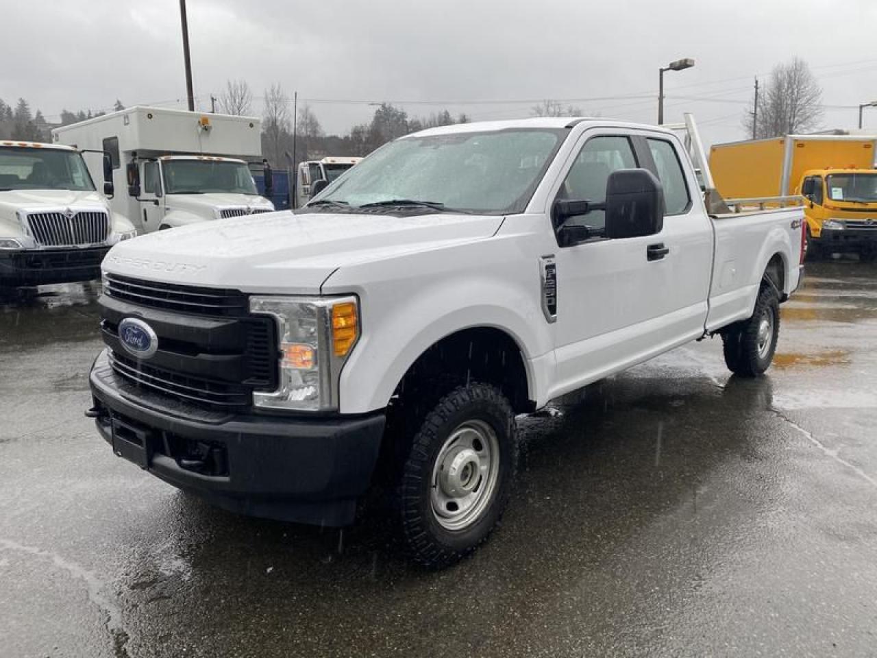 Used 2017 Ford F-250 SD XL SuperCab Long Bed 4WD for sale in Burnaby, BC