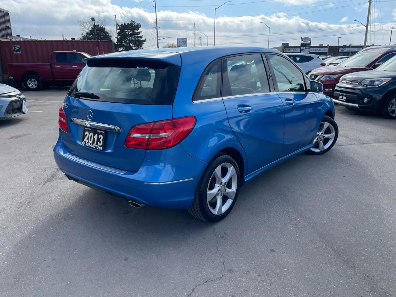 2013 Mercedes-Benz B-Class AUTO NO ACCIDENT HEATED SEATS BLUETOOTH BACKUP CAM Photo4