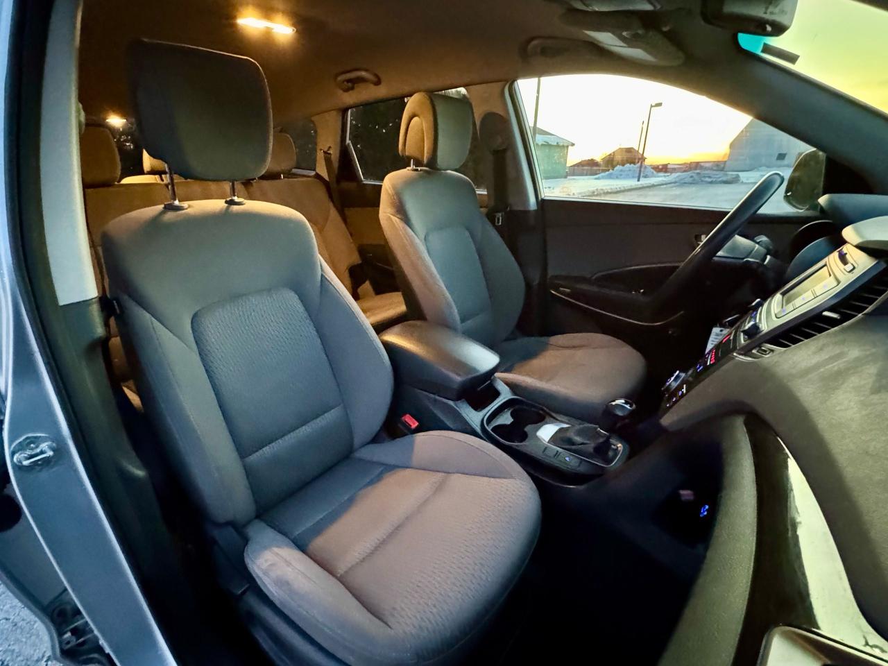 2018 Hyundai Santa Fe XL XL - 7 Seats - Photo #10